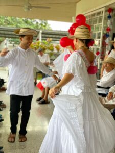 Celebramos el Mes de la Patria en Golden Paradise: Tradición, alegría y momentos que unen corazones